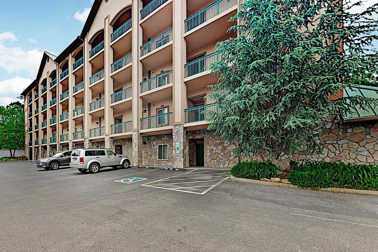Summit Manor Condos Unit B3052 แกตลิงเบิร์ก ภายนอก รูปภาพ