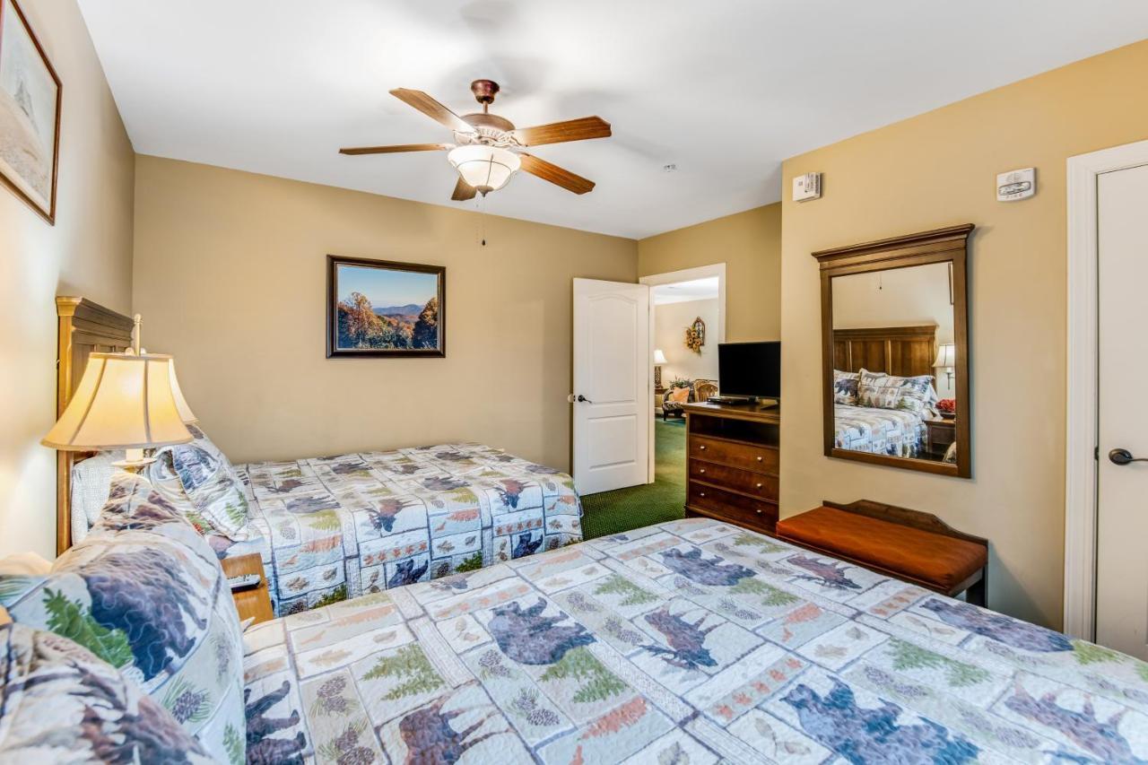 Summit Manor Condos Unit B3052 แกตลิงเบิร์ก ภายนอก รูปภาพ